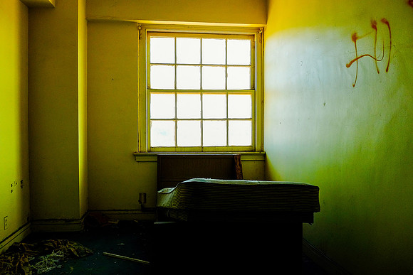 SINGLE BED