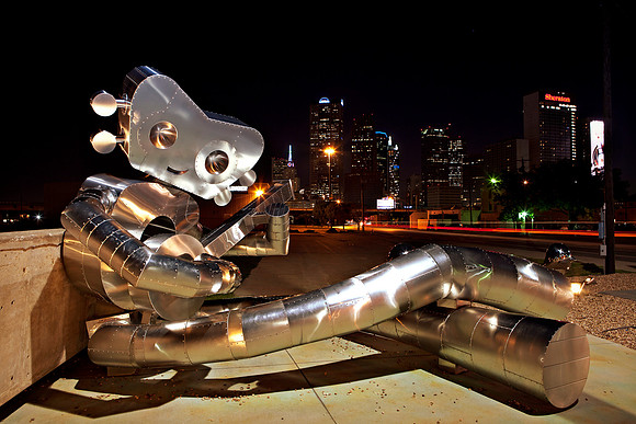 THE TRAVELING MAN, DALLAS, TX
